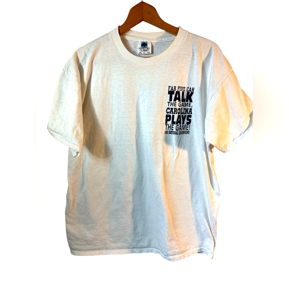 Vintage UNC Tar Heels 1993 Basketball Championship Tee XL Fab Five Faint Spot